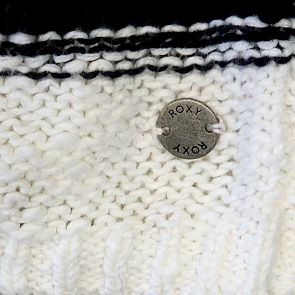 ROXY | Poncho Hoodie Sweater | Small | NWT - Picture 6 of 9